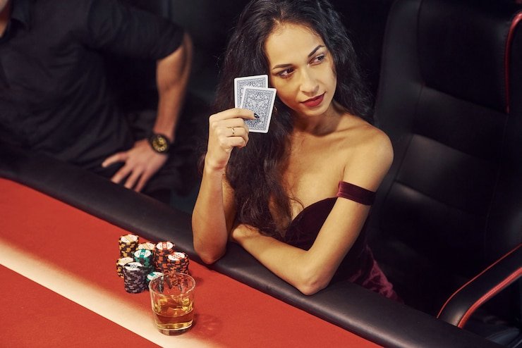 74 erek platform interface showing live-dealer tables and sportsbook sections